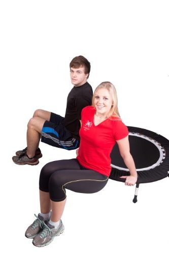 Jumping Fitness Trampolin kaufen- Mann und Frau